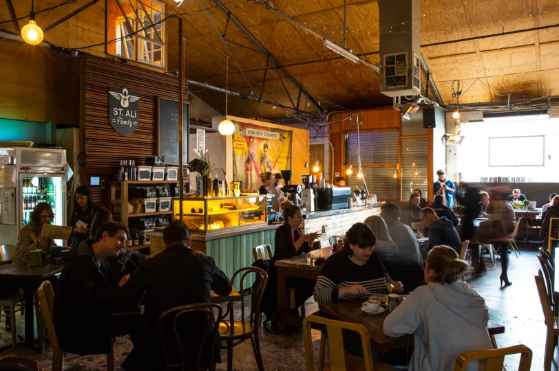 FOR DISCOVER Cafes L3