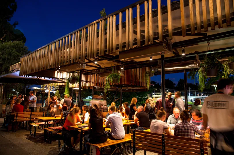 FOR DISCOVER Restaurants L1