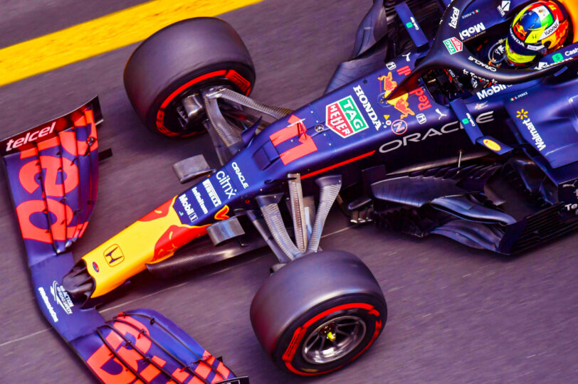 GP21 002 Web Tiles Grandstand On Sale Fangio V3 Image E 3600x2400