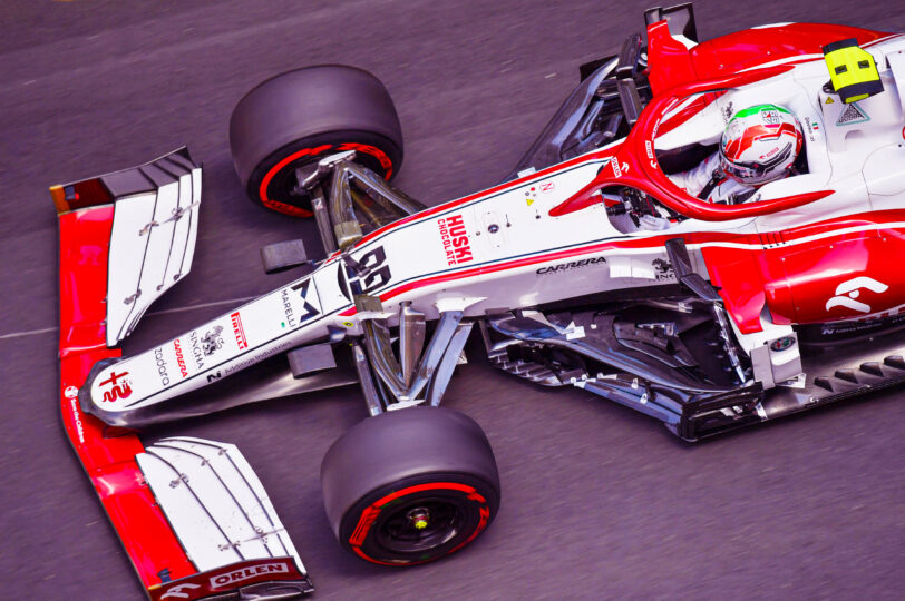 GP21 002 Web Tiles Grandstand On Sale Moss V3 Image D 3600x2400