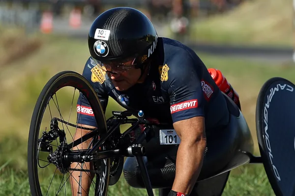 FOR SOCIAL20 Zinardi remain induced coma