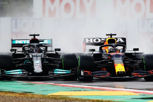 FOR SOCIAL21 emilia romagna grand prix verstappen victorious at red flagged epic