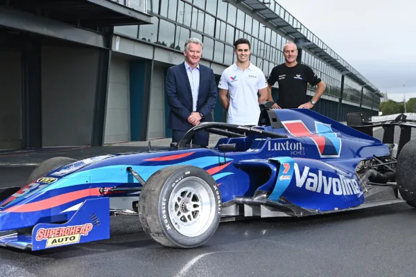 FOR Social21 s5000 triple header takes off at the formula 1 australian grand prix