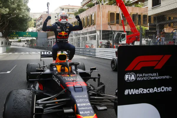 FOR SOCIALS21 max verstappen wins monaco grand prix to leapfrog hamilton in title battle