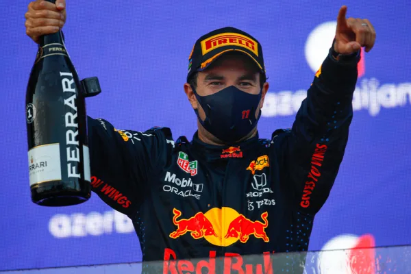 FOR SOCIAL21 Perez profits from Baku chaos