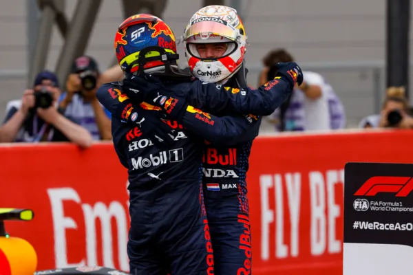 FOR SOCIAL21 verstappen further clear at french gp