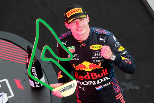 FOR SOCIAL21 verstappen enjoys serene styrian gp