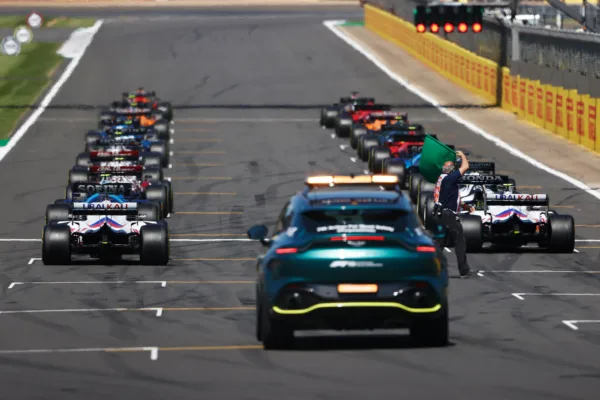 FOR SOCIALS21 what time does the 2021 dutch grand prix start in australia