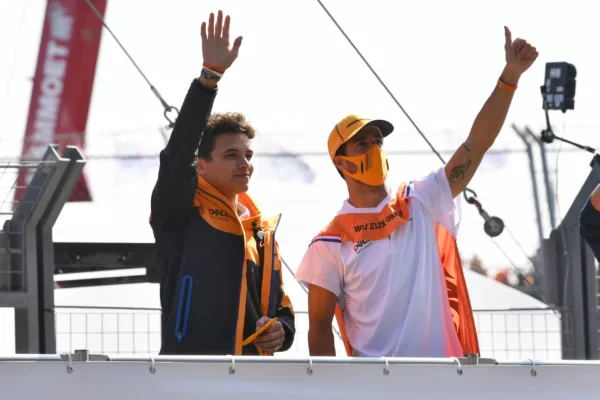FOR SOCIALS21 daniel ricciardo pace wasnt there for the sunday race