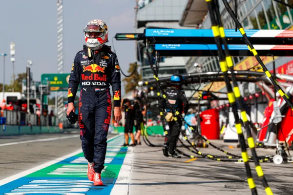 FOR SOCIALS21 max verstappen gets three place grid penalty after lewis hamilton collision