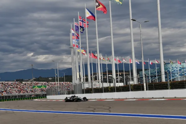 FOR SOCIALS21 what time does the 2021 russian grand prix start in australia