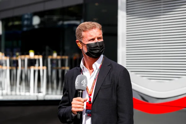 FOR SOCIALS22 david coulthard verstappen vs hamilton