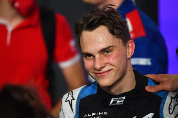 FOR SOCIALS22 oscar piastri set to make formula 1 drive debut in post season test