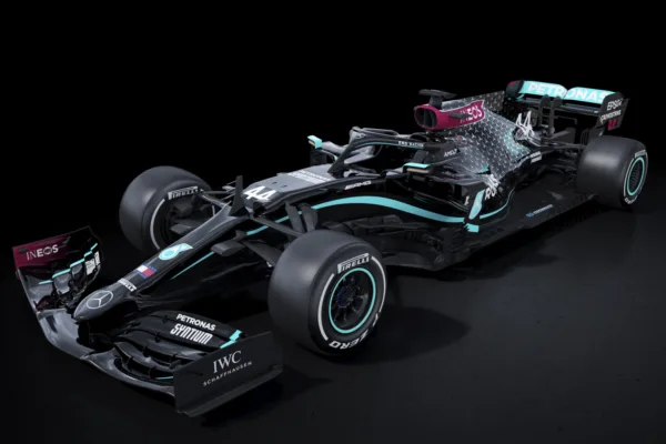 FOR SOCIAL2 O hamilton urges f1 seize day mercedes reveal black livery support blm movement