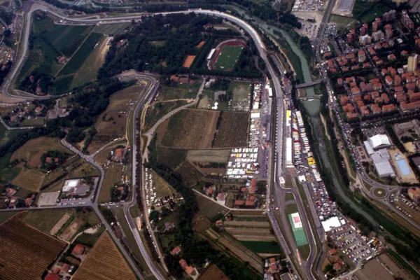 FOR SOCIAL2 O F1 adds classic circuits to the 2020 calendar