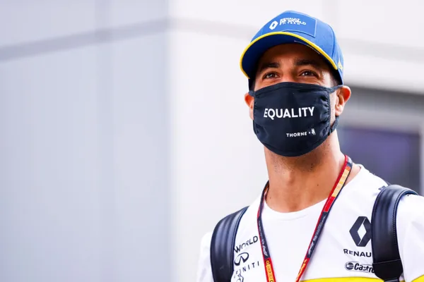 FOR SOCIAL20 Daniel ricciardo jealous of hamilton record