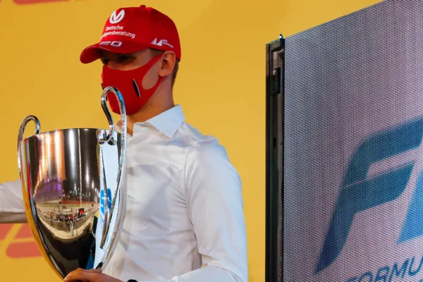 FOR SOCIAL20 Schumacher signs off as f2 champion