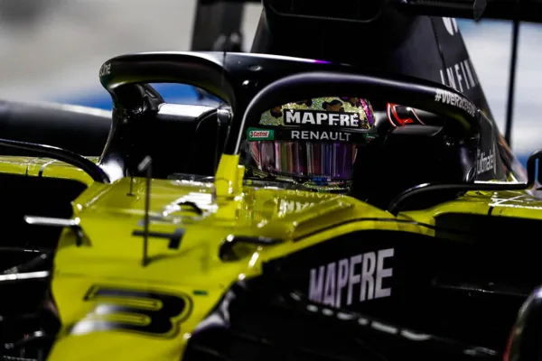 FOR SOCIAL20 Ricciardo rues missed oppoutunity sakhir gp