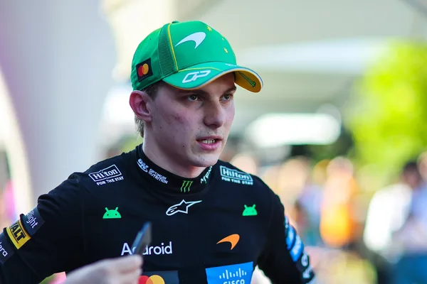 FOR HEADERS26 piastri headlines action packed friday at albert park