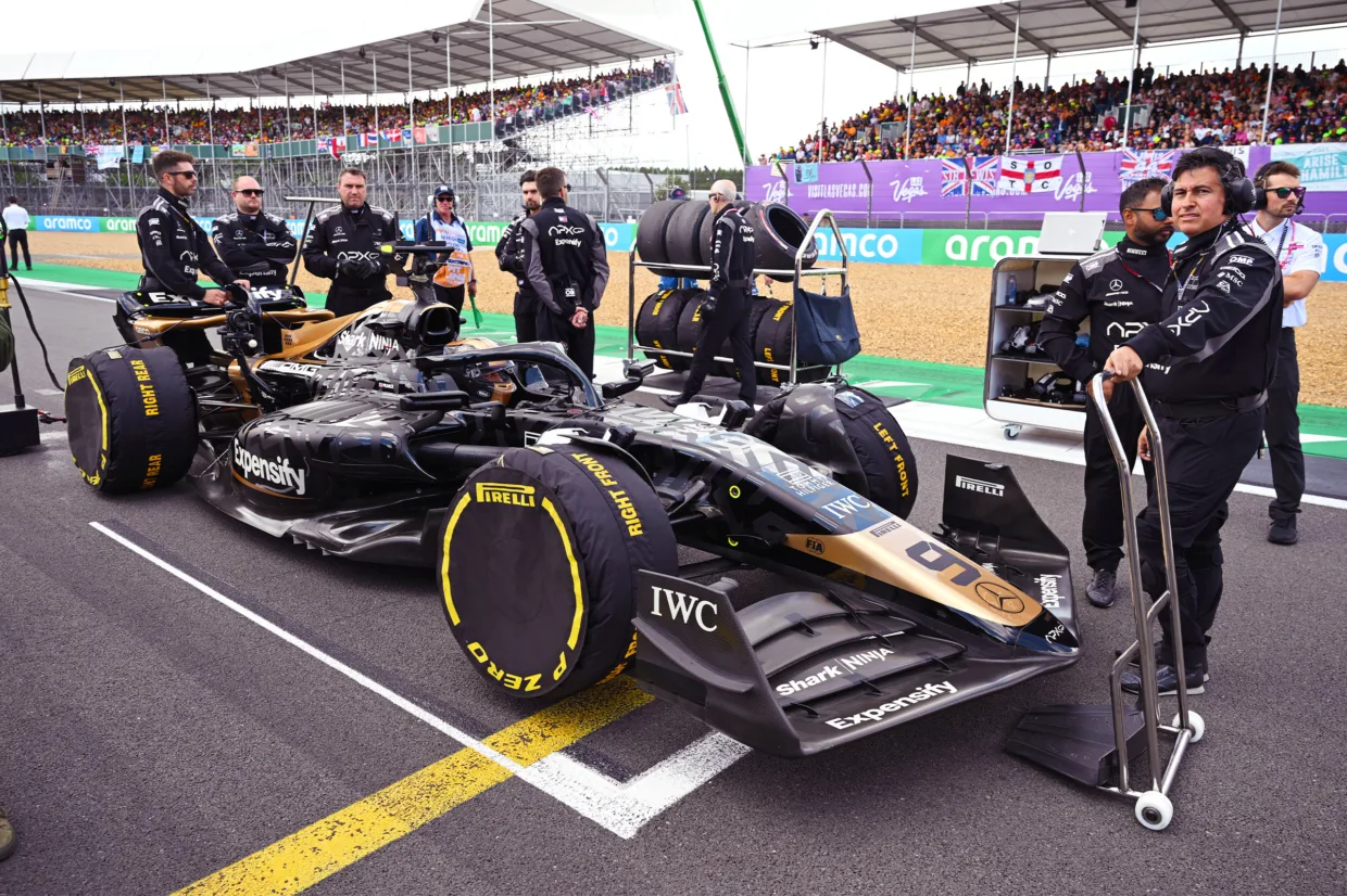 APEX F1 Image