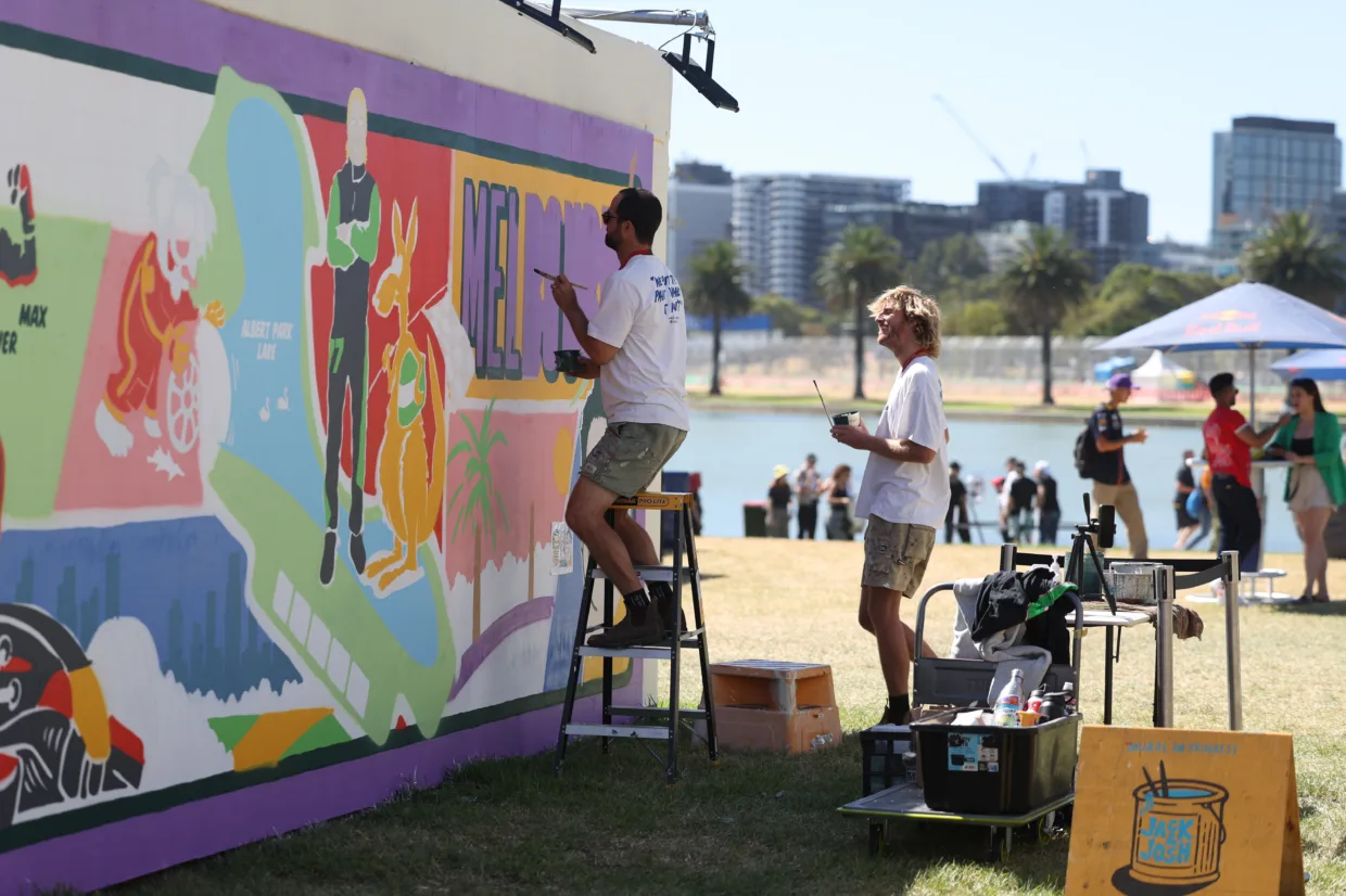 F1 Mural THURS122